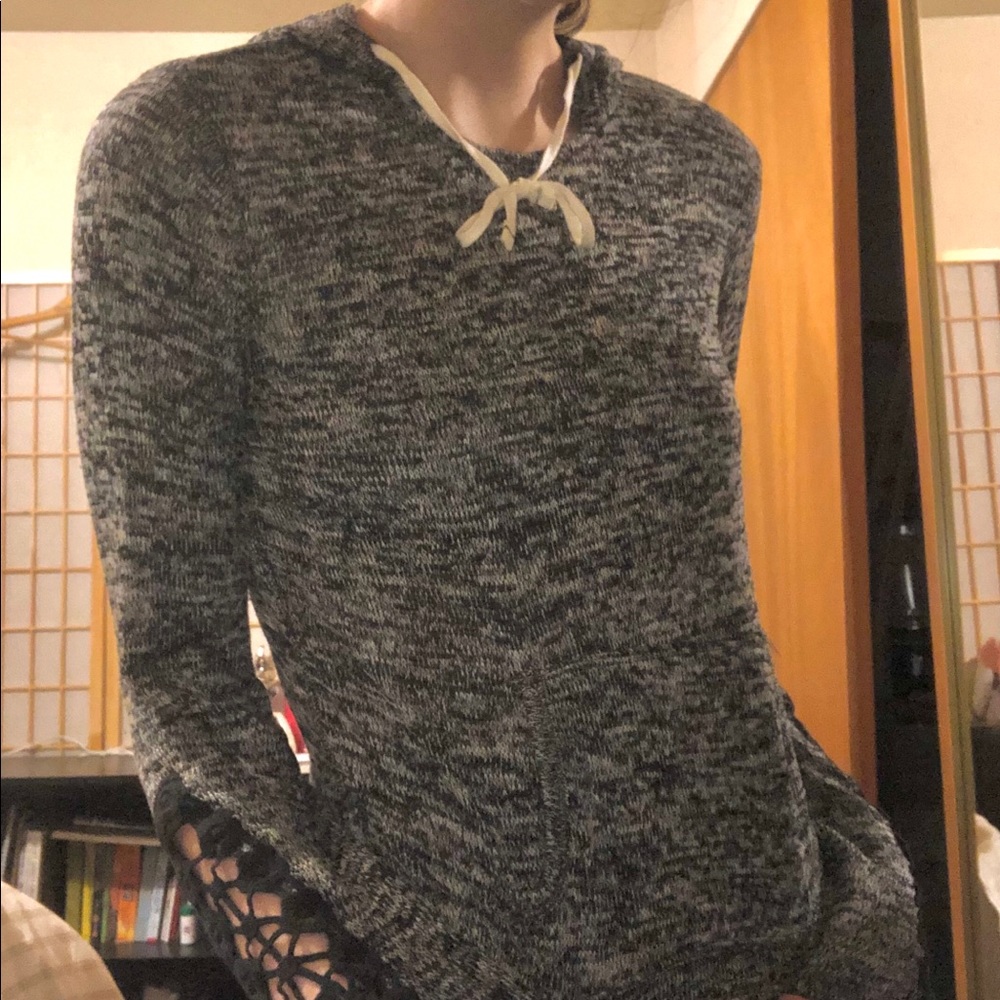 Aeropostale Thin Hooded Pullover Sweater
